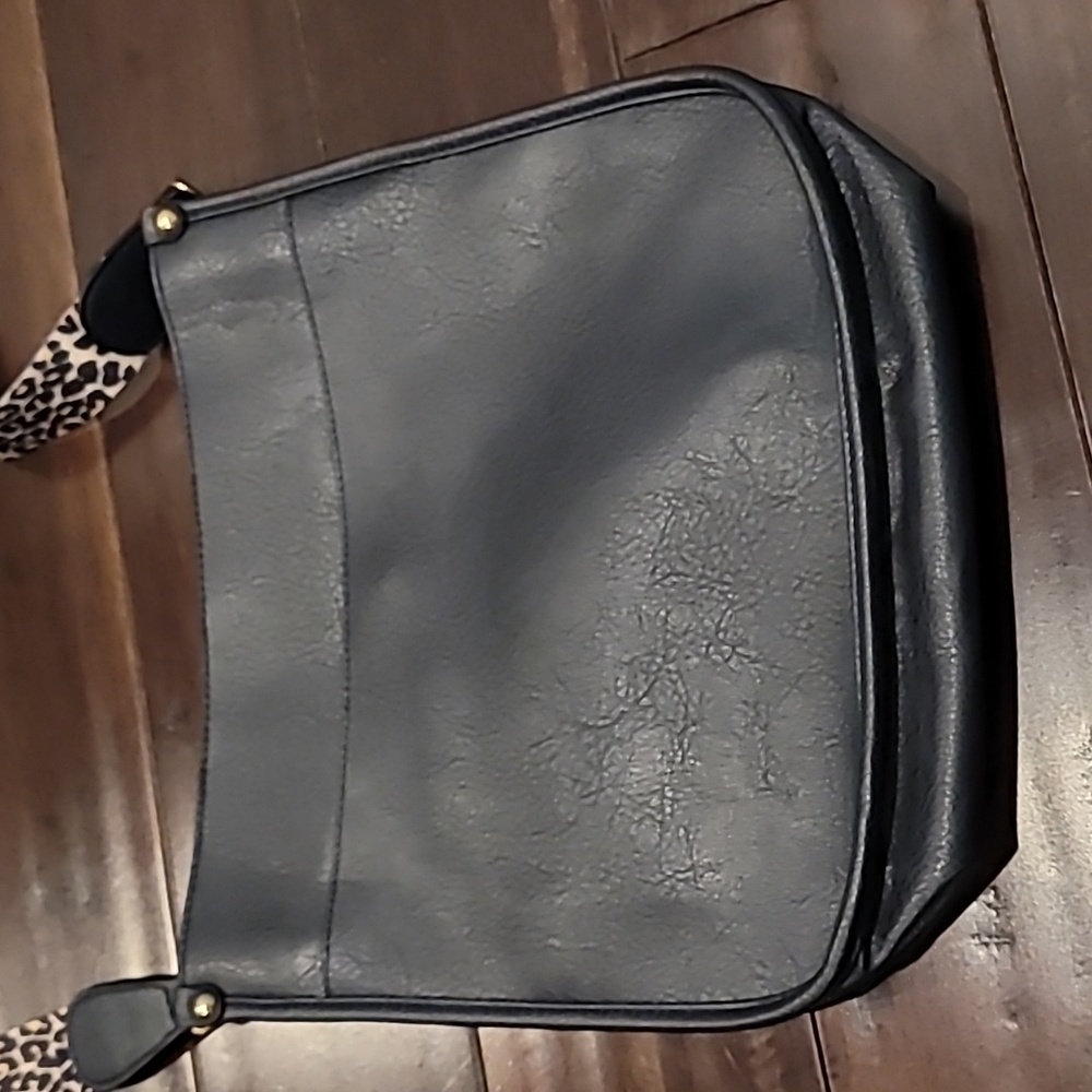 NWOT Crossbody with leopard print strap